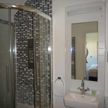 Mews 3 Bed By Trident Homes Vakantiehuis *