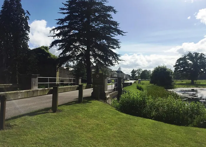 Mews 3 Bed By Trident Homes 度假居 *